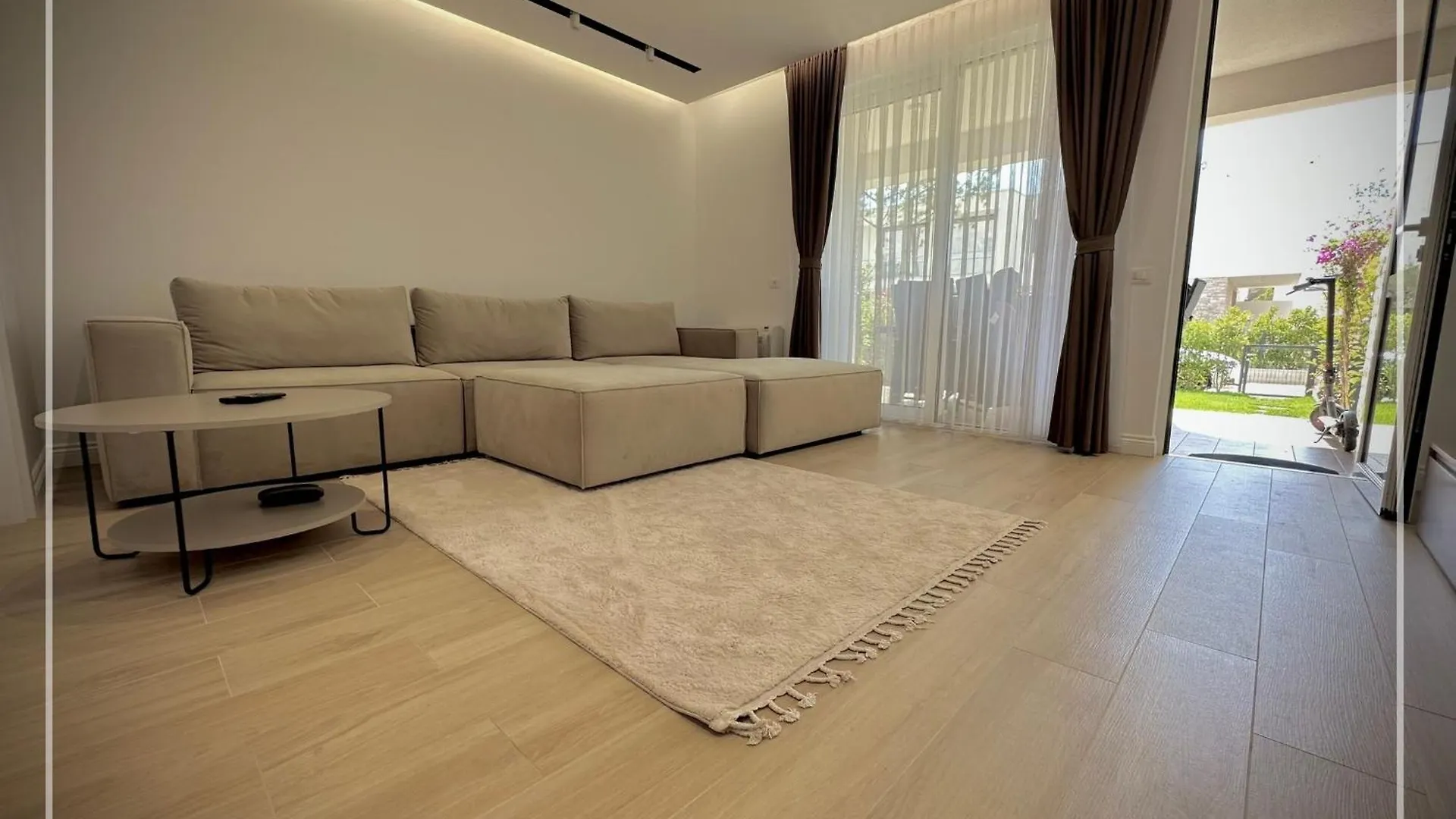 Luxury Apartment - San Pietro Durrës